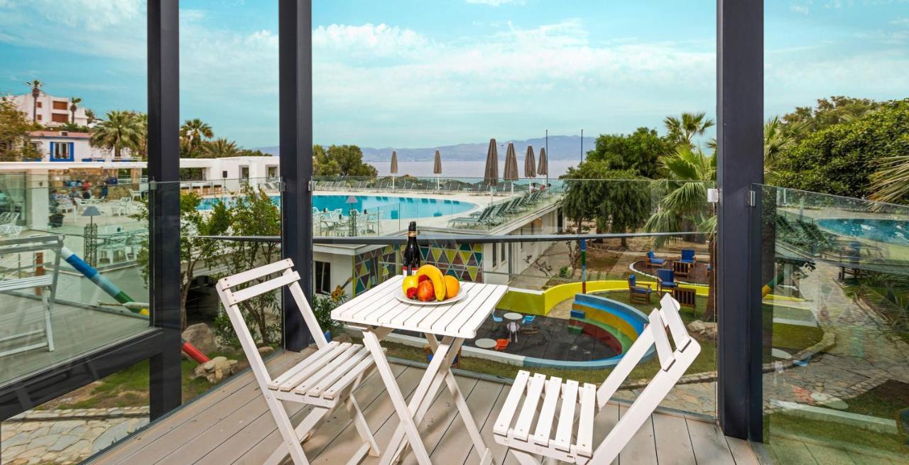 Charm Beach Hotel Akyarlar Exterior foto